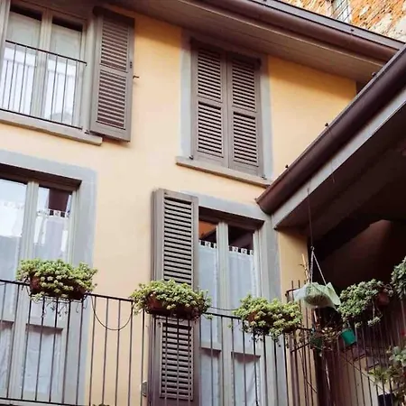 5 Stelle アパート *